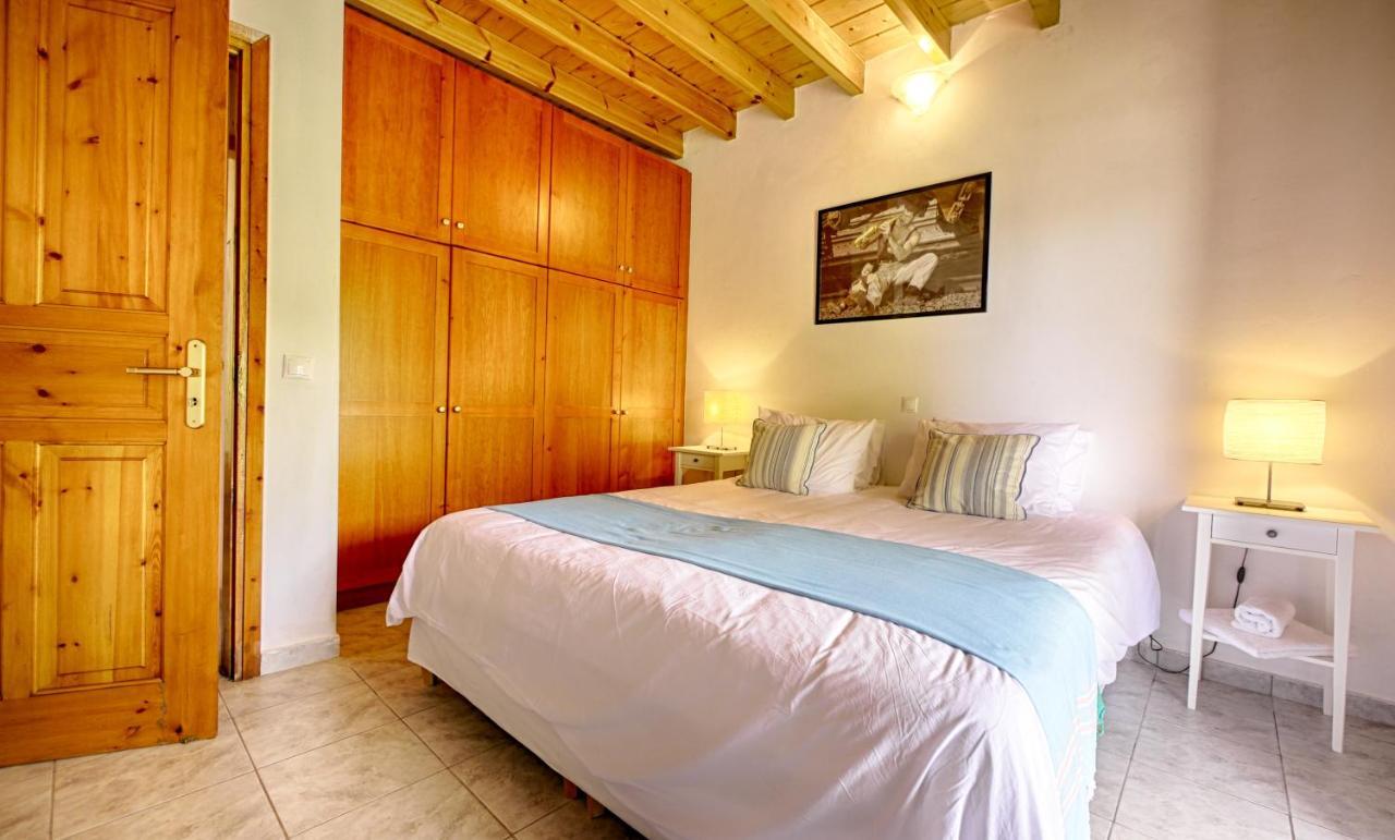 Zen Stone House Villa Agios Georgios Pagon Ngoại thất bức ảnh